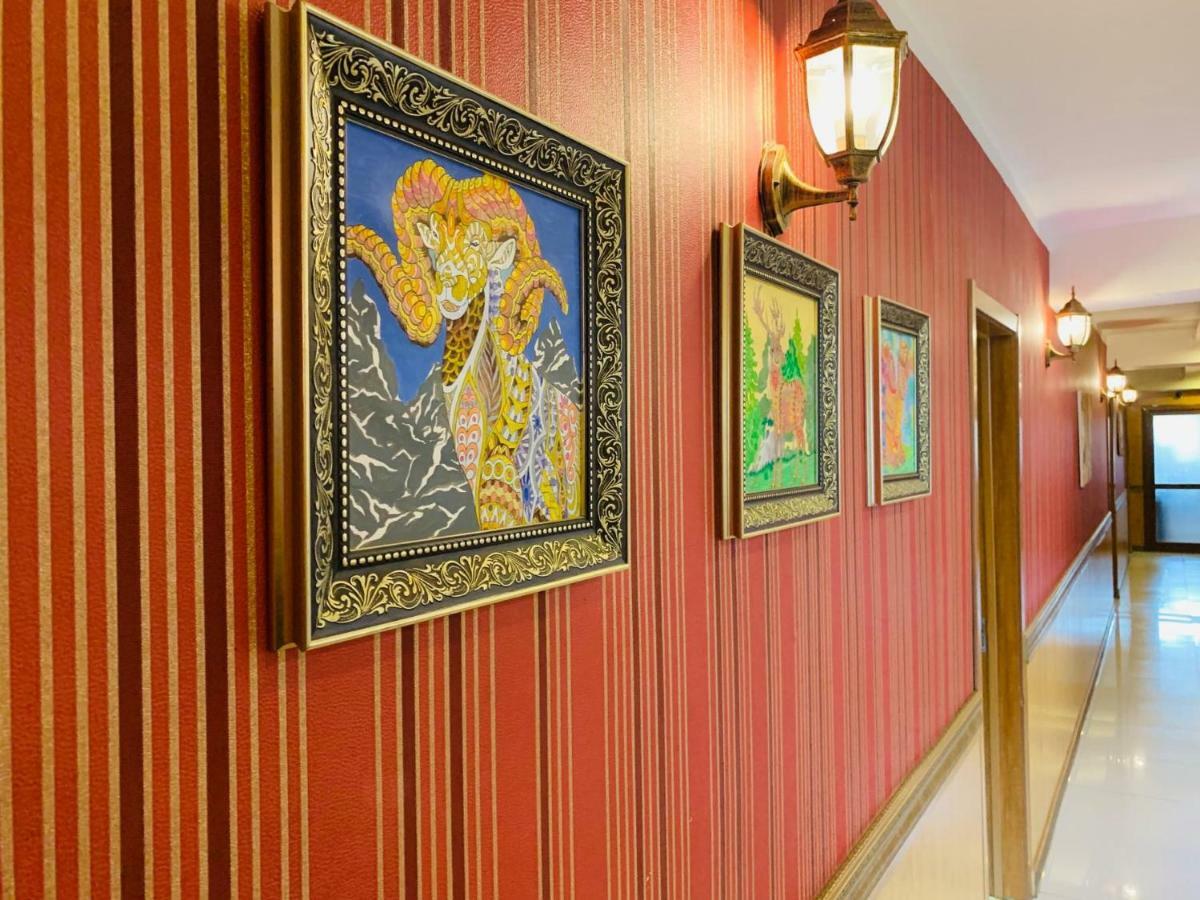Horeka Hotel อูลานบาตอร์ ภายนอก รูปภาพ