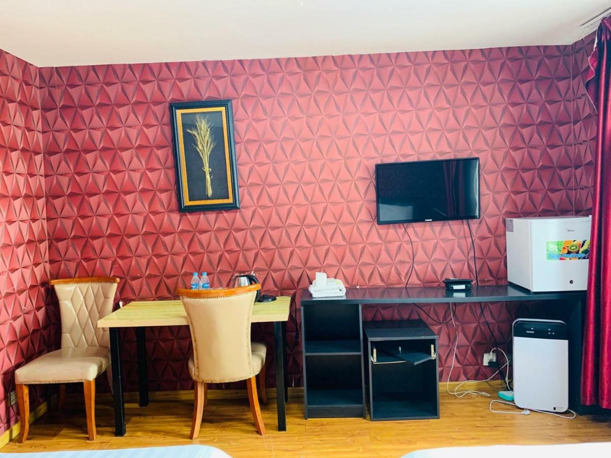 Horeka Hotel อูลานบาตอร์ ภายนอก รูปภาพ